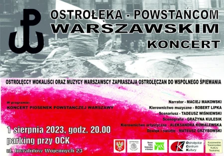 Wspólne śpiewanie podczas koncertu "Ostrołęka- powstańcom warszawskim"